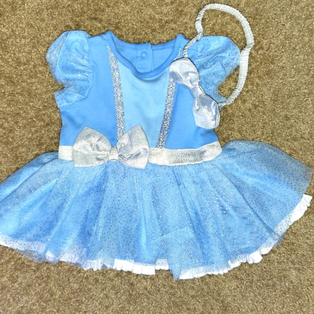 Baby Cinderella dress 6 to 9 month
